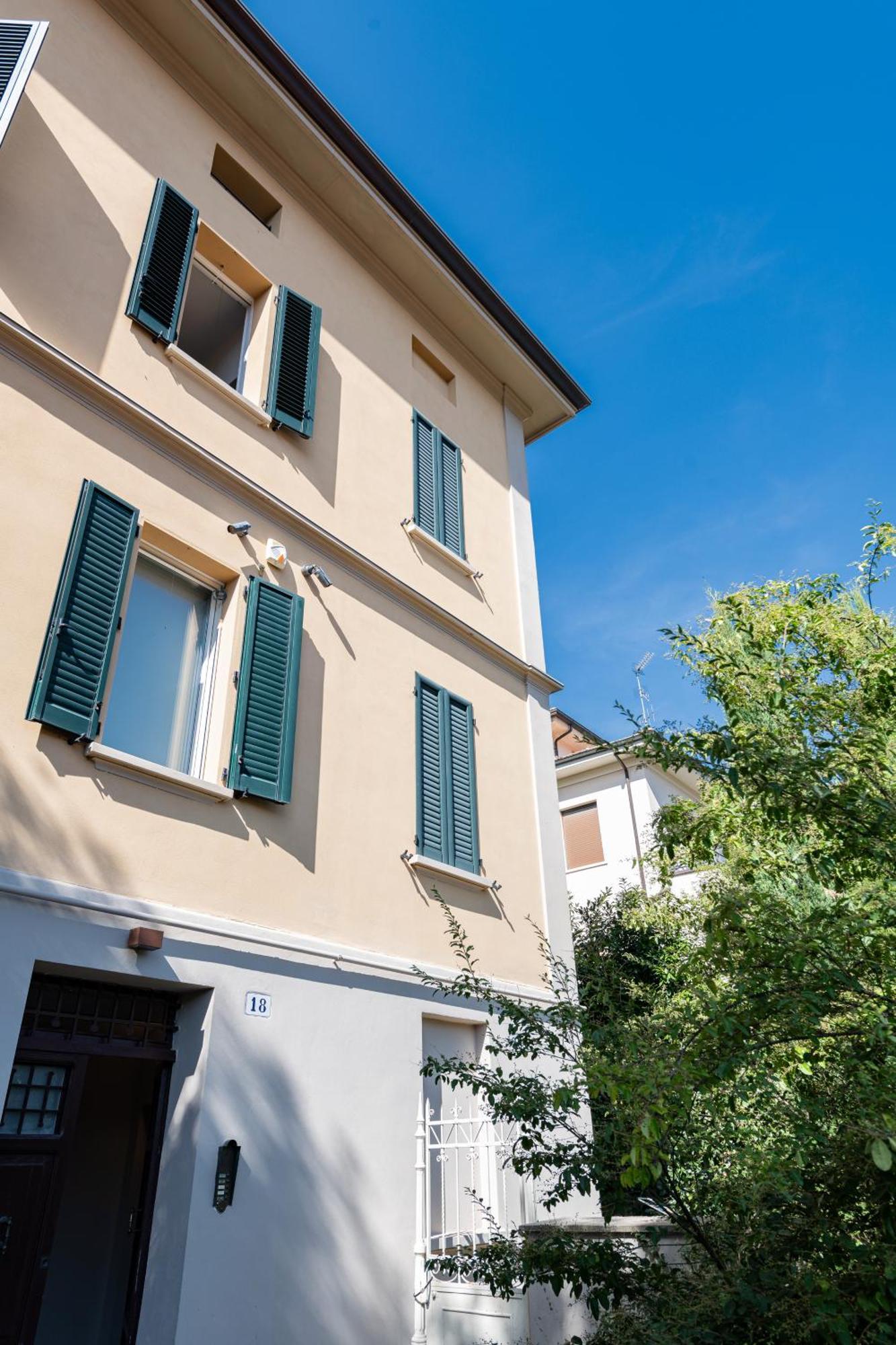 Splendido Attico Tra I Colli, Centro Storico E Ospedale Rizzoli Apartman Bologna Kültér fotó
